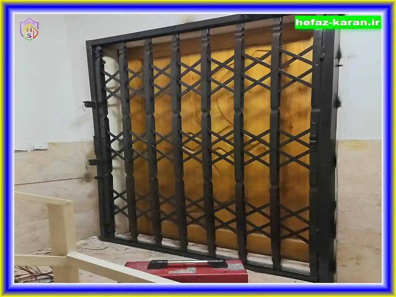 درب آکاردئونی مدل ساده ۳ ردیف لوزی