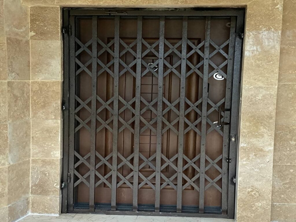 درب آکاردئونی