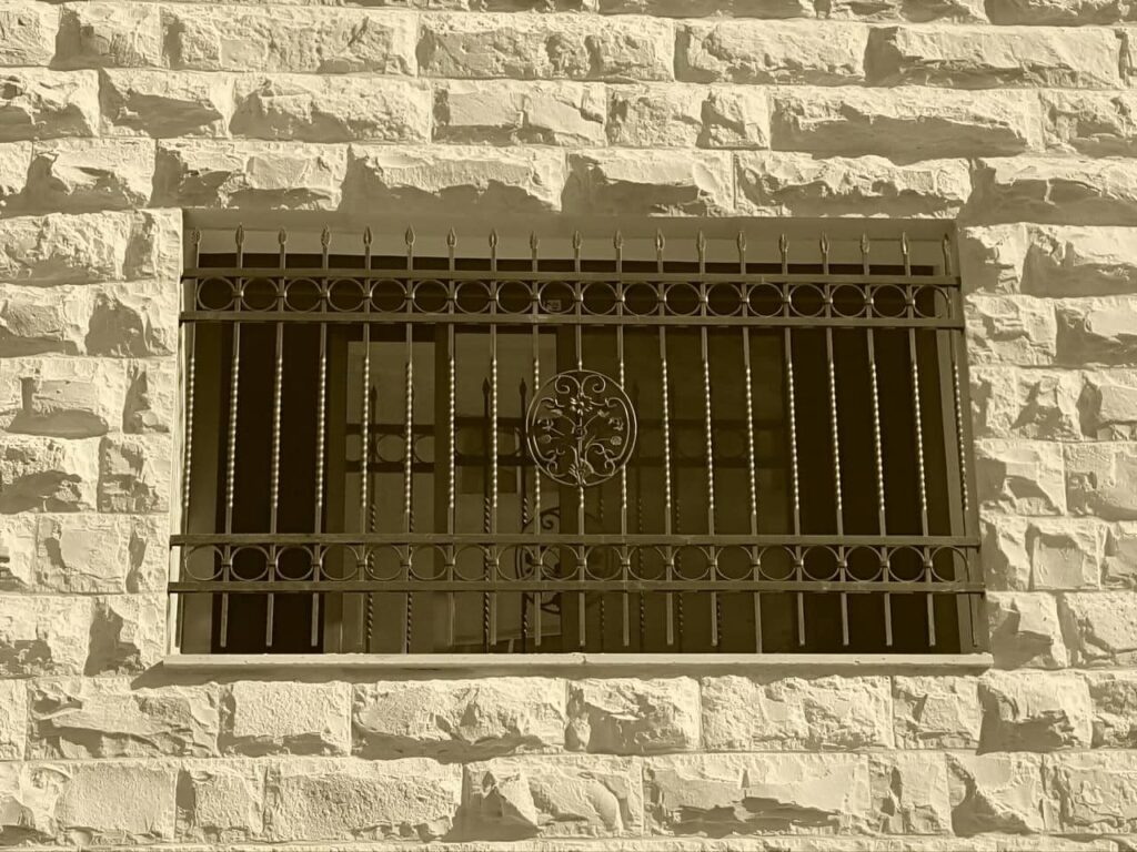 حفاظ پنجره