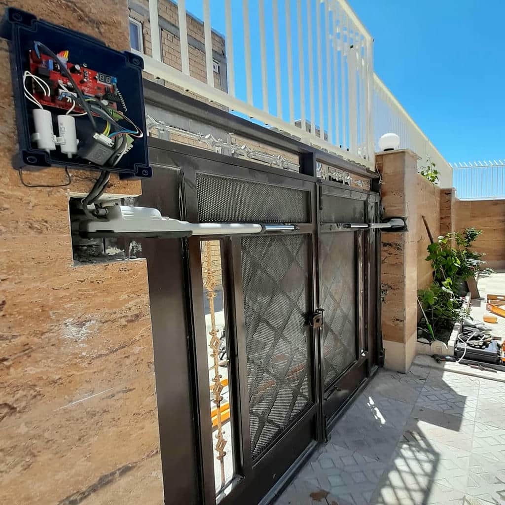 راهنمای انتخاب و نصب جک درب پارکینگ