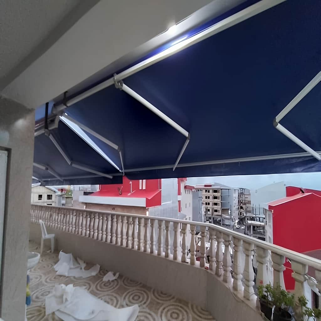 سایبان‌ برقی خانگی با سنسور باد/باران