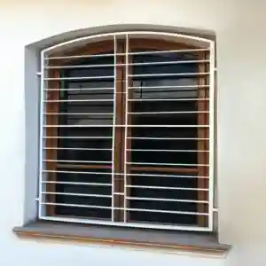 حفاظ پنجره مدل ساده قوس دار