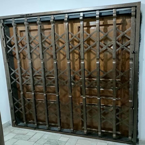 نصب درب آکاردئونی ضدسرقت