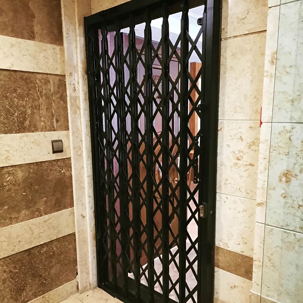 خرید حفاظ آکاردئونی تمام گل