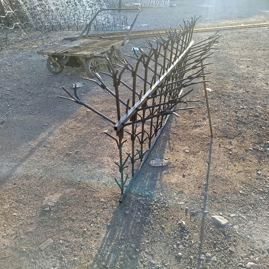 حفاظ دیوار ضد سرقت شمشادی