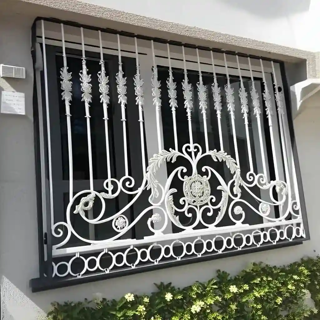 مدل حفاظ پنجره رومی