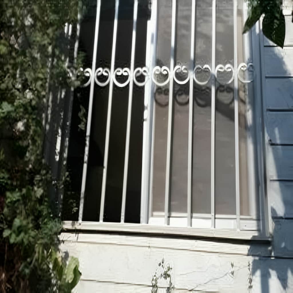 حفاظ پنجره مدل نعل اسبی یا قلوه ای