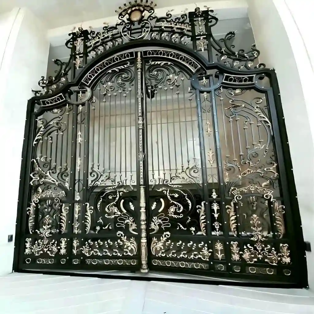 فروش درب حیاط آهنی ضدزنگ