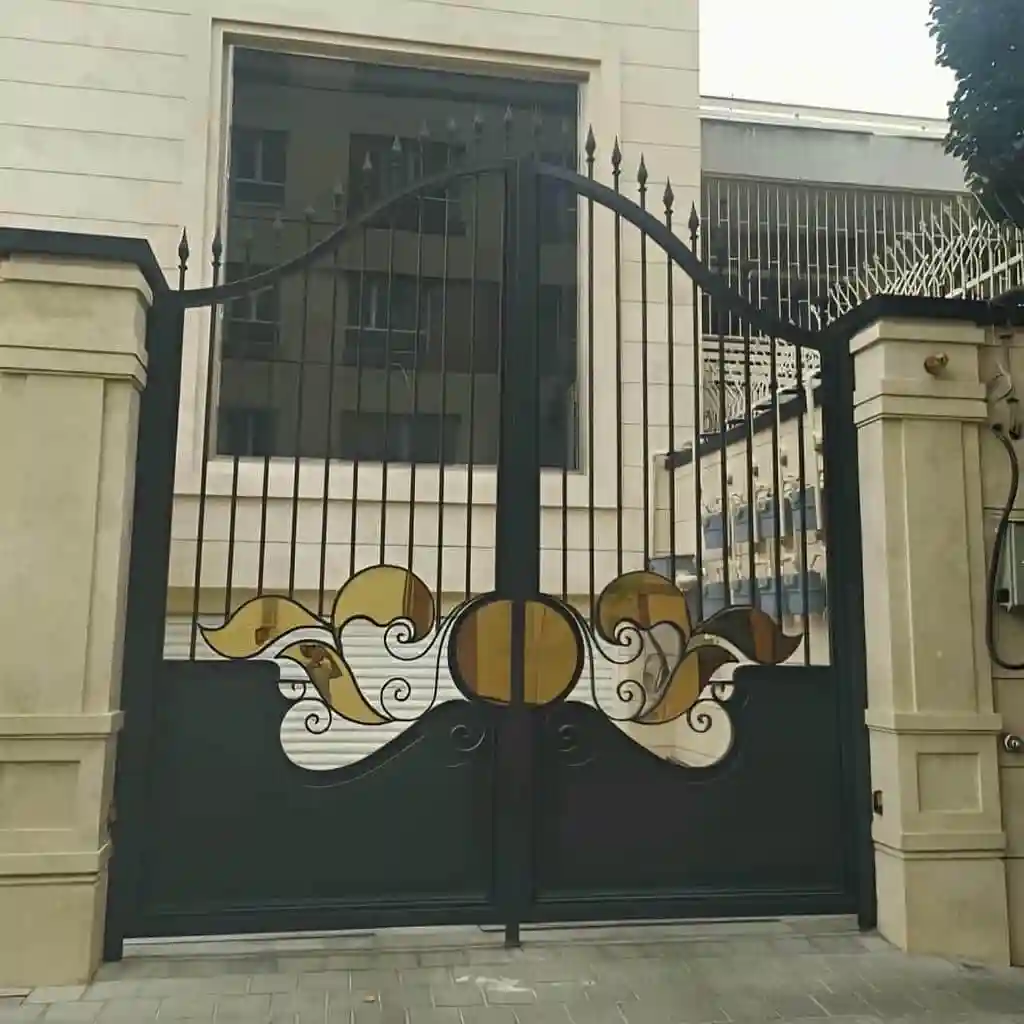 خرید درب فرفورژه پارکینگ لوکس