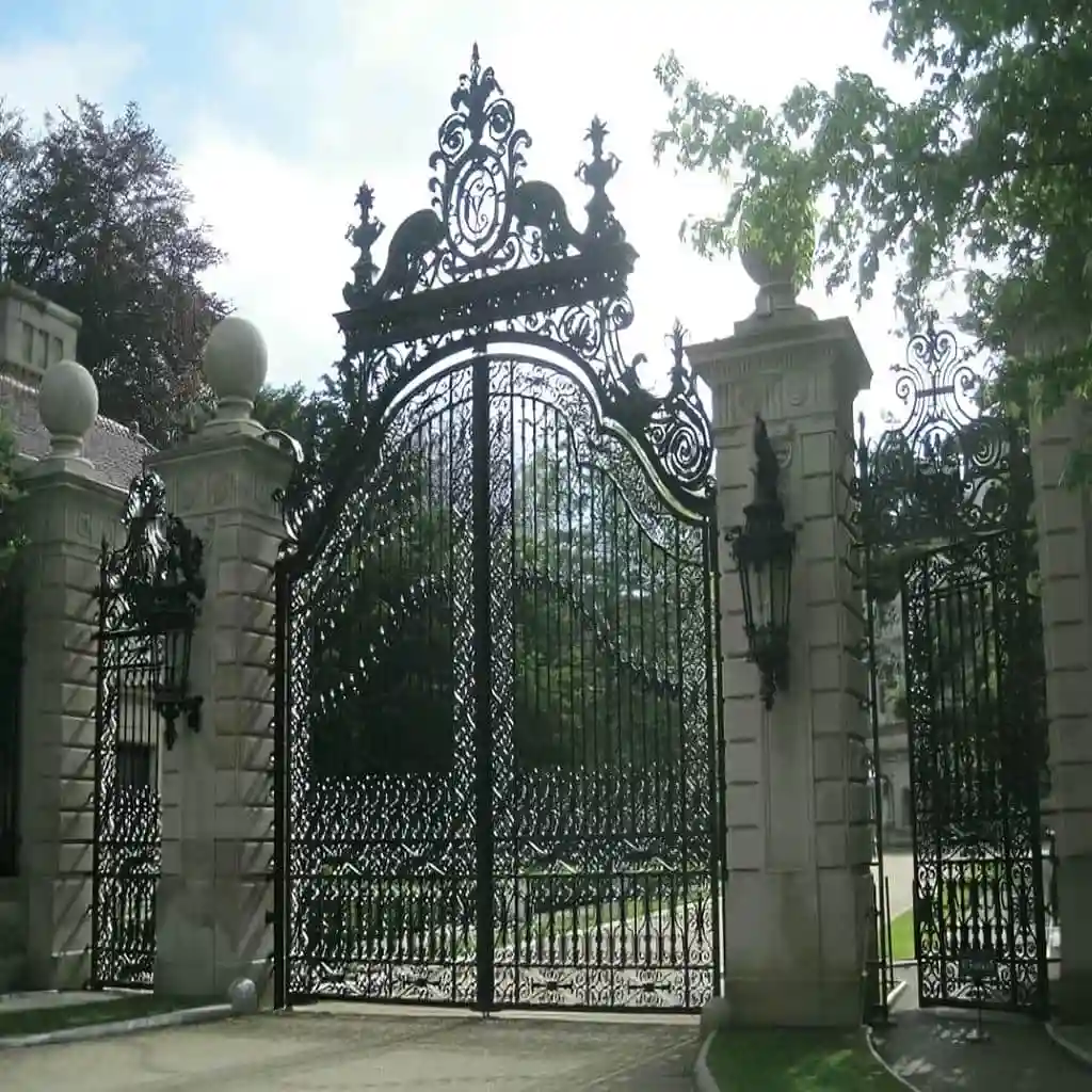 فروش درب پارکینگ فلزی مدرن