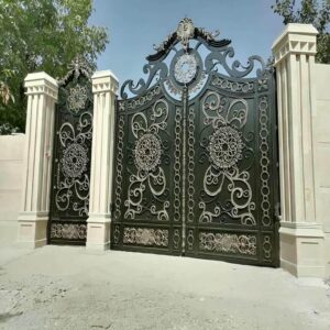 خرید درب حیاط آهنی ساده شیک