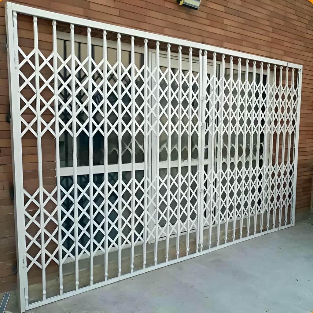 نصب درب آکاردئونی منزل مقاوم در قم