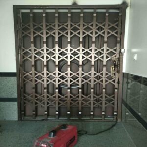 درب آکاردئونی منزل در تبریز