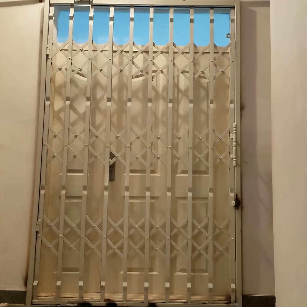 قیمت درب آکاردئونی منزل کلاسیک در بومهن