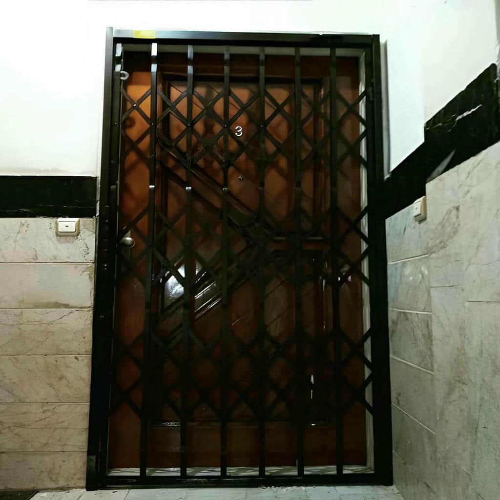 نصب درب آکاردئونی منزل رنگ مقاوم در بجنورد