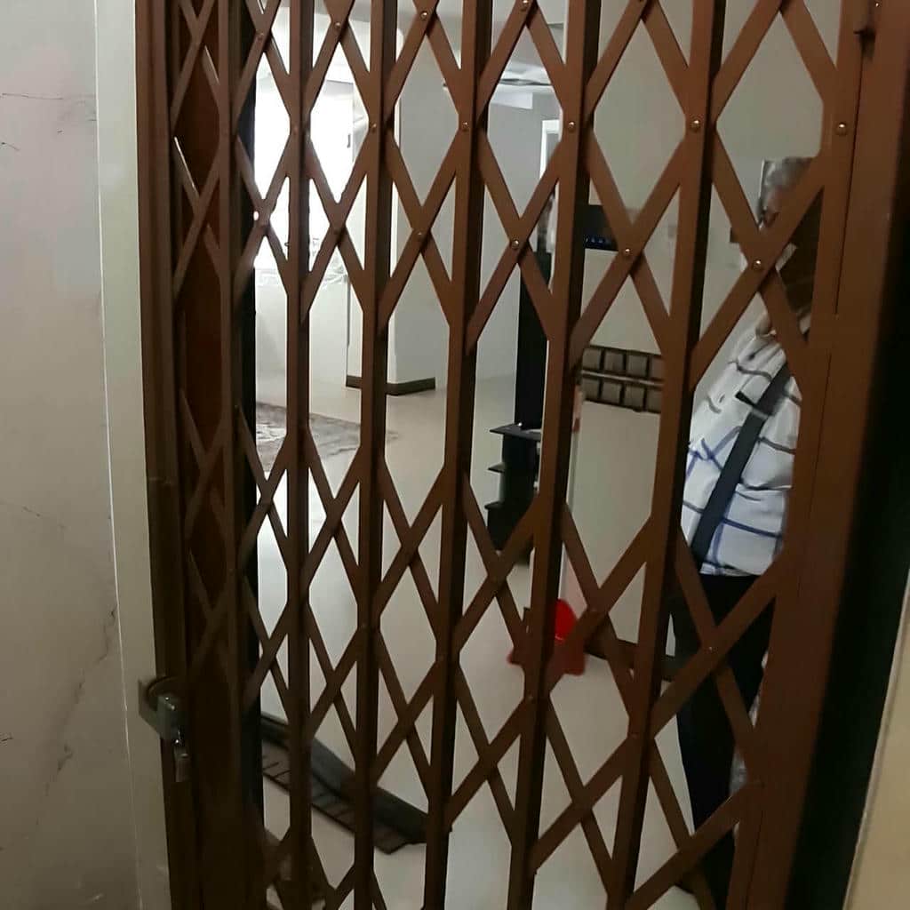 فروش درب آکاردئونی منزل حرکت روان در بجنورد