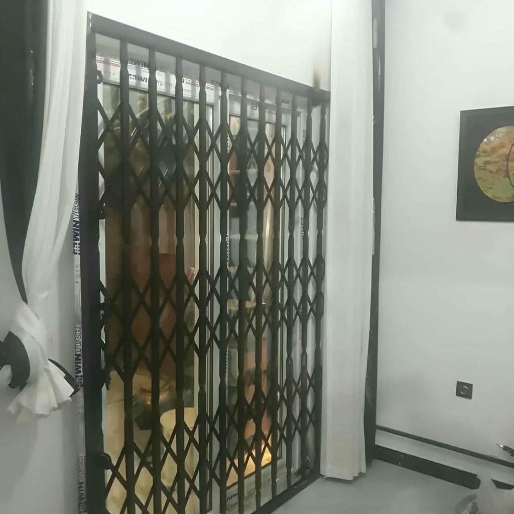 قیمت درب آکاردئونی منزل اداری در اصفهان