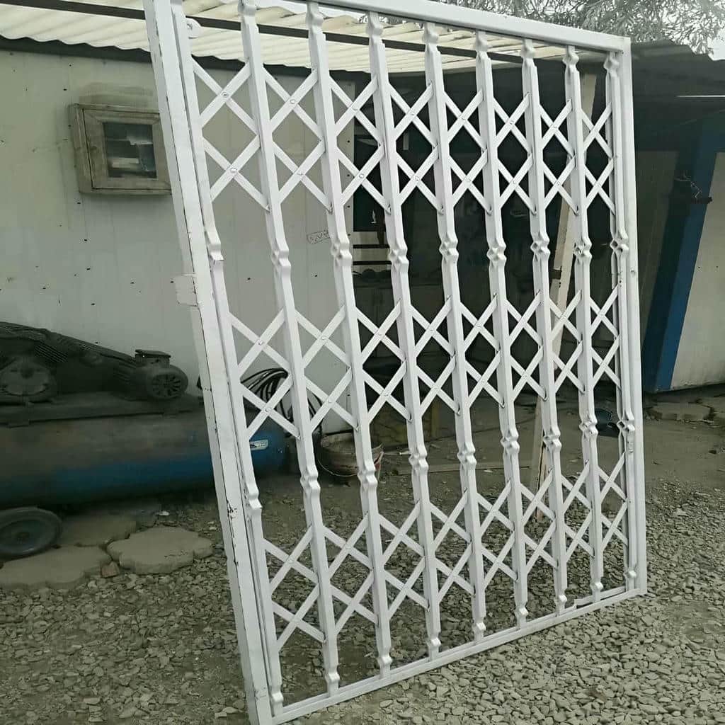 درب آکاردئونی منزل در کرج