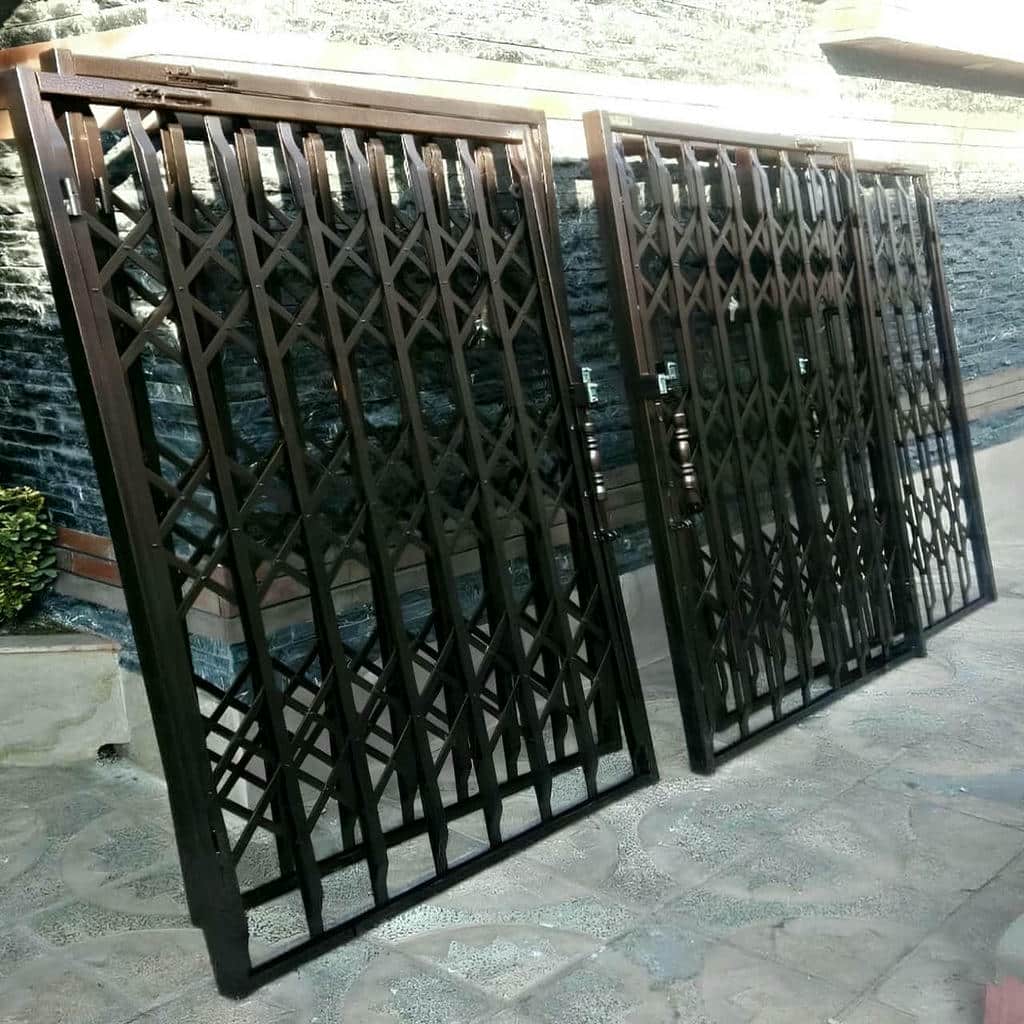 نصب درب آکاردئونی منزل ویلایی در طالقان