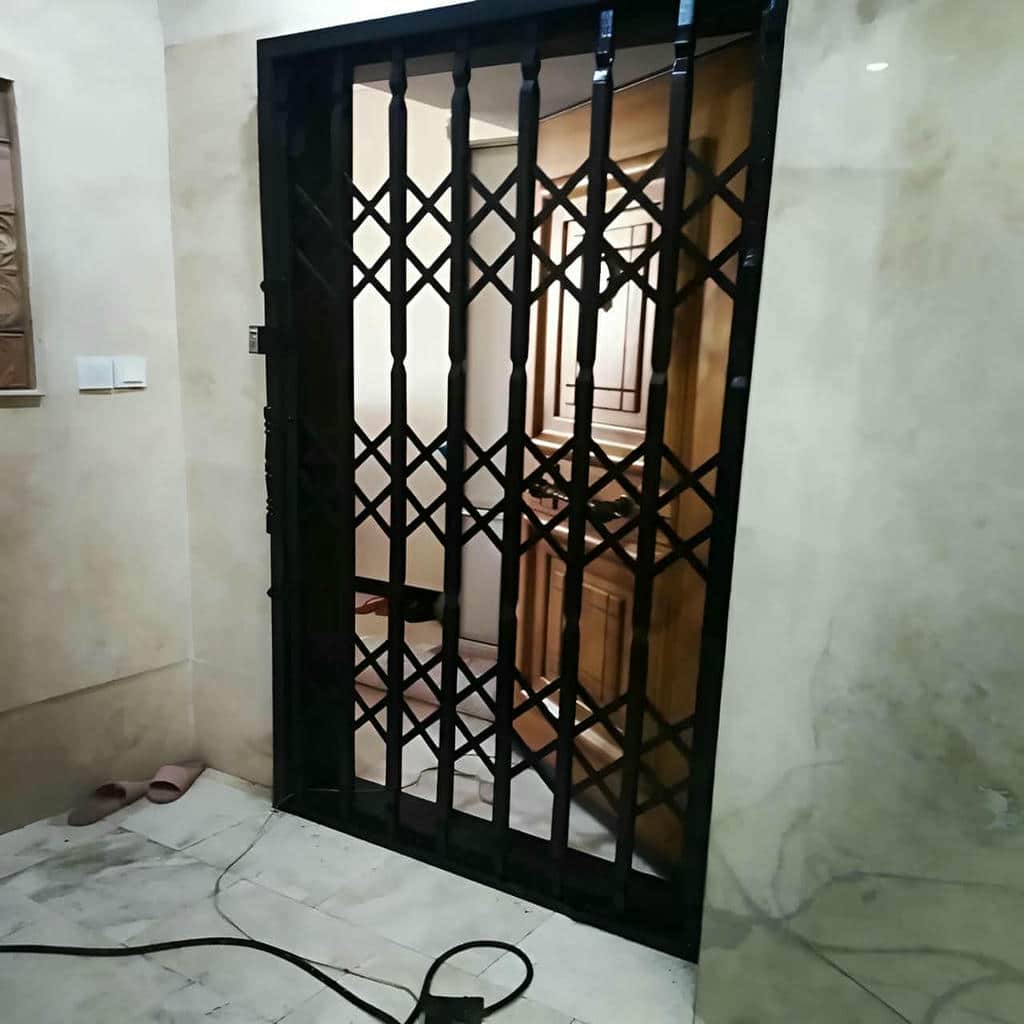 درب آکاردئونی منزل در اشتهارد