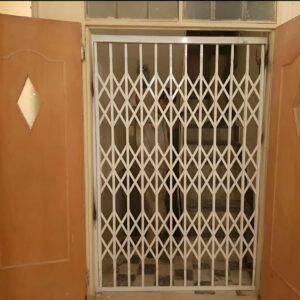 درب آکاردئونی منزل در ملارد