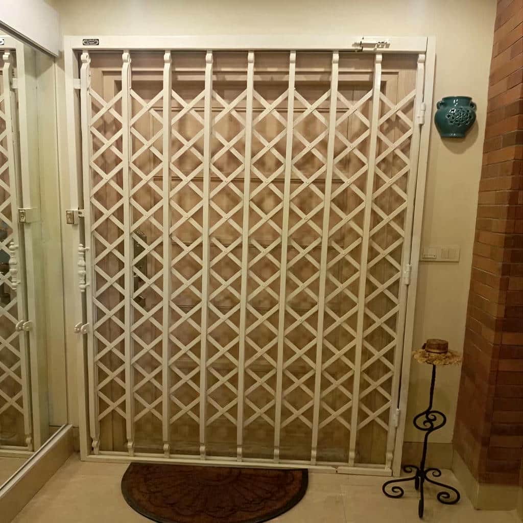 خرید درب آکاردئونی منزل ضدسرقت در اندیشه