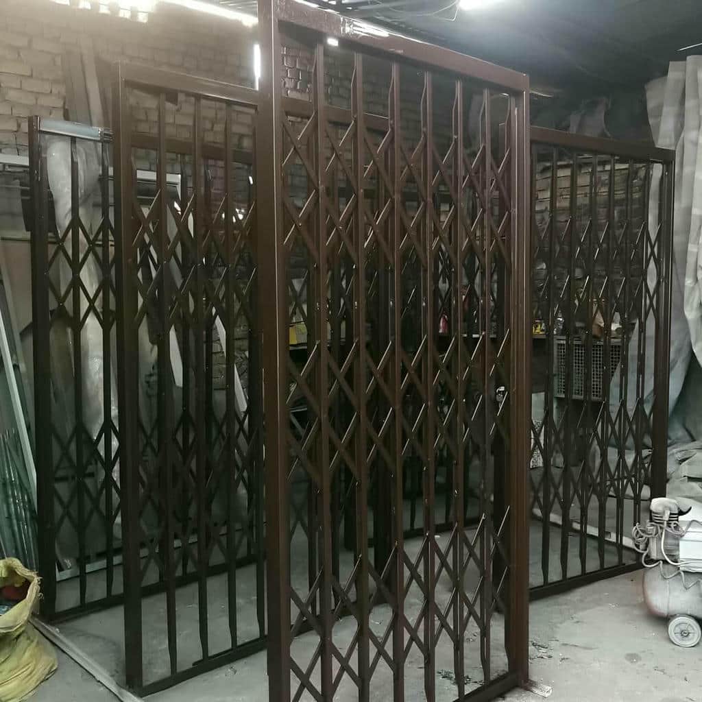 درب آکاردئونی منزل در پرند