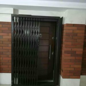 درب آکاردئونی منزل در سقز