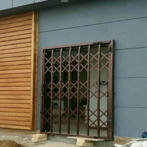 درب آکاردئونی منزل در استان مازندران