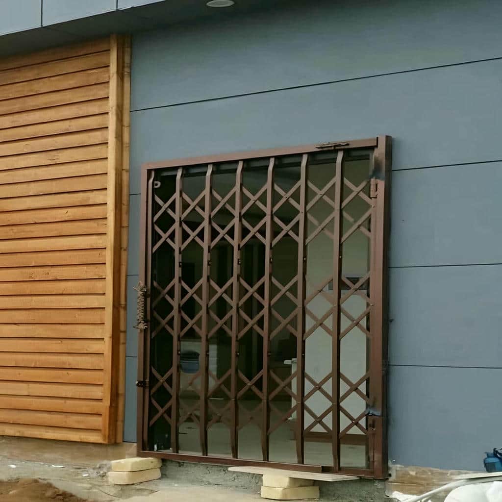 درب آکاردئونی منزل در استان مازندران