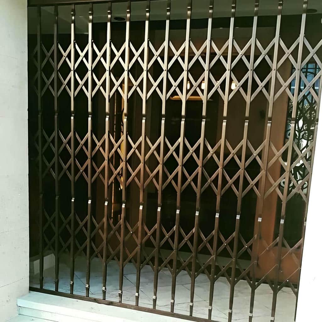 نصب درب آکاردئونی منزل ضدزنگ در گنبدکاووس
