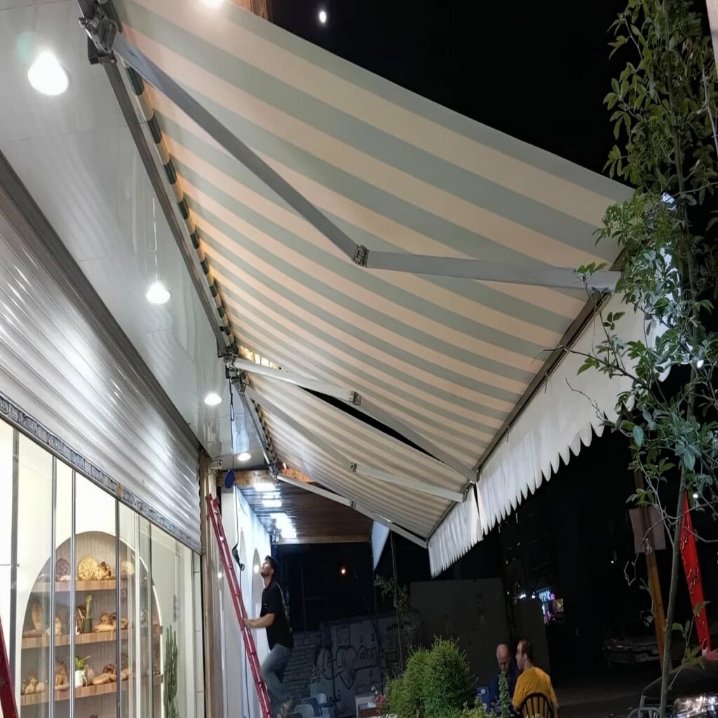 قیمت سایبان برقی کنترلی جمع شونده در آبادان