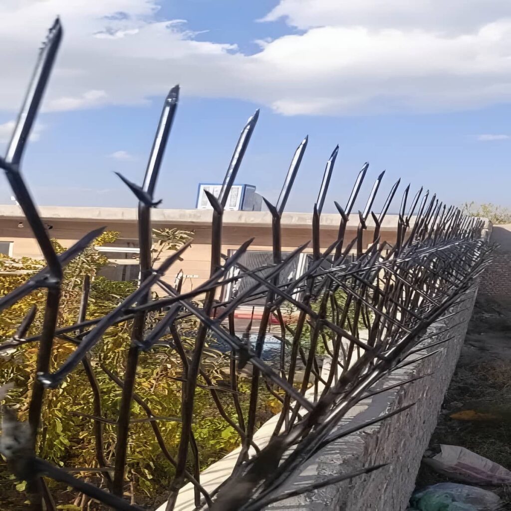 نصب حفاظ شاخ گوزنی رنگ مقاوم در بومهن