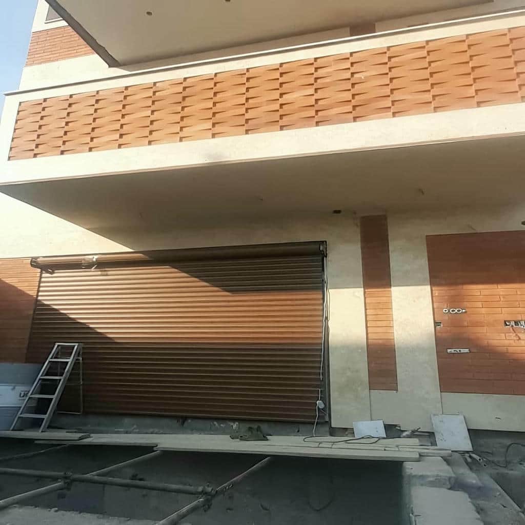 نصب کرکره برقی کنترلی رنگ نما در یزد