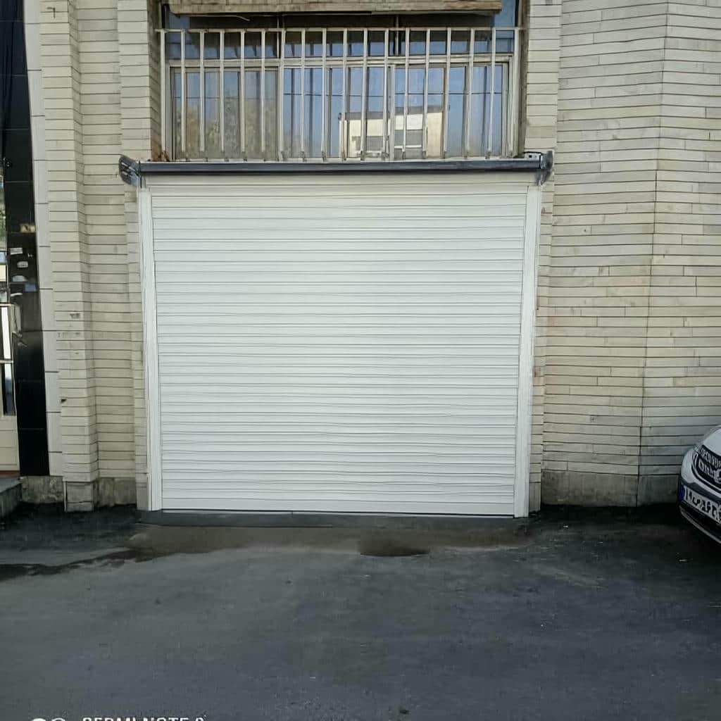 خرید کرکره برقی کنترلی نمای کلاسیک در باغ عباس‌آباد