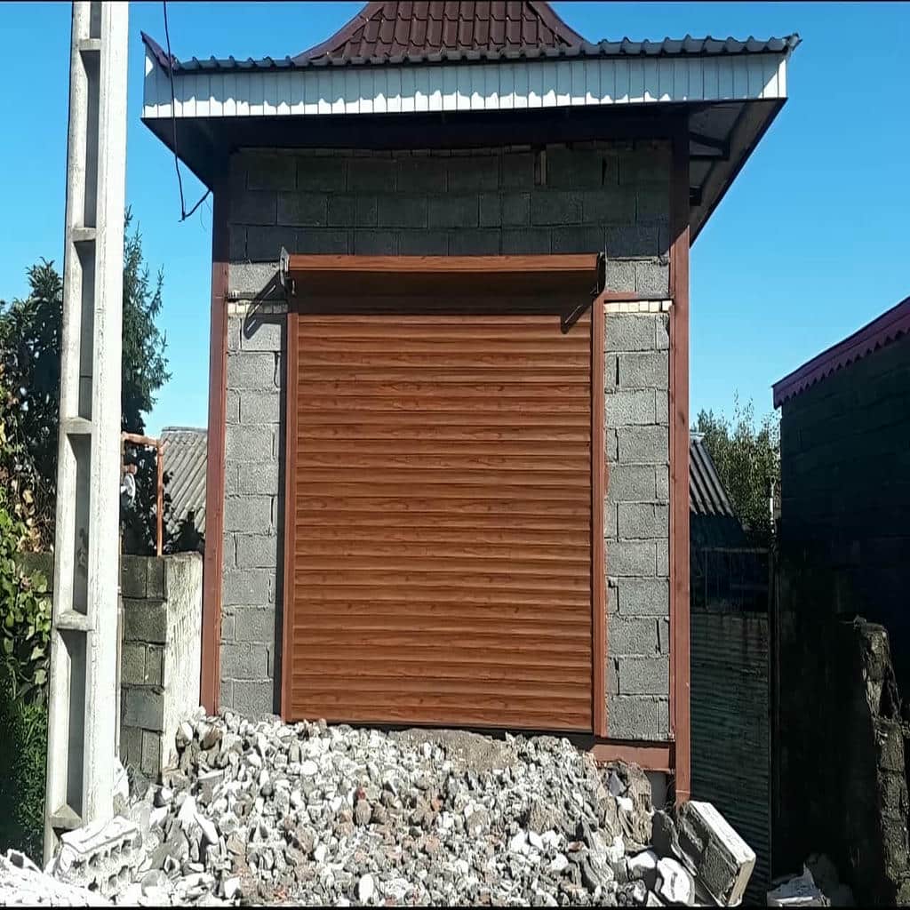 نصب کرکره برقی کنترلی رنگ هماهنگ در ایرانشهر