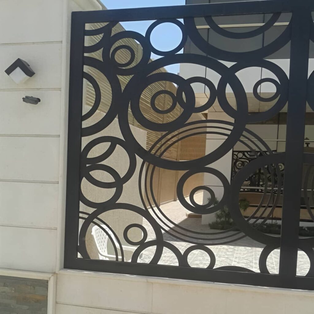 نصب حفاظ پنجره مدرن در کمال شهر