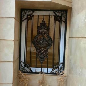 حفاظ پنجره در بندر انزلی