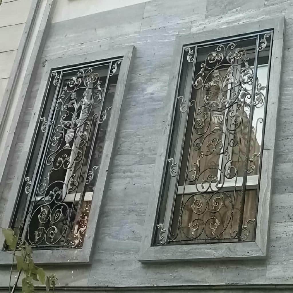 حفاظ پنجره نرده ای در شهرکرد