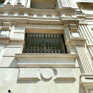 حفاظ پنجره در باغ عباس‌آباد