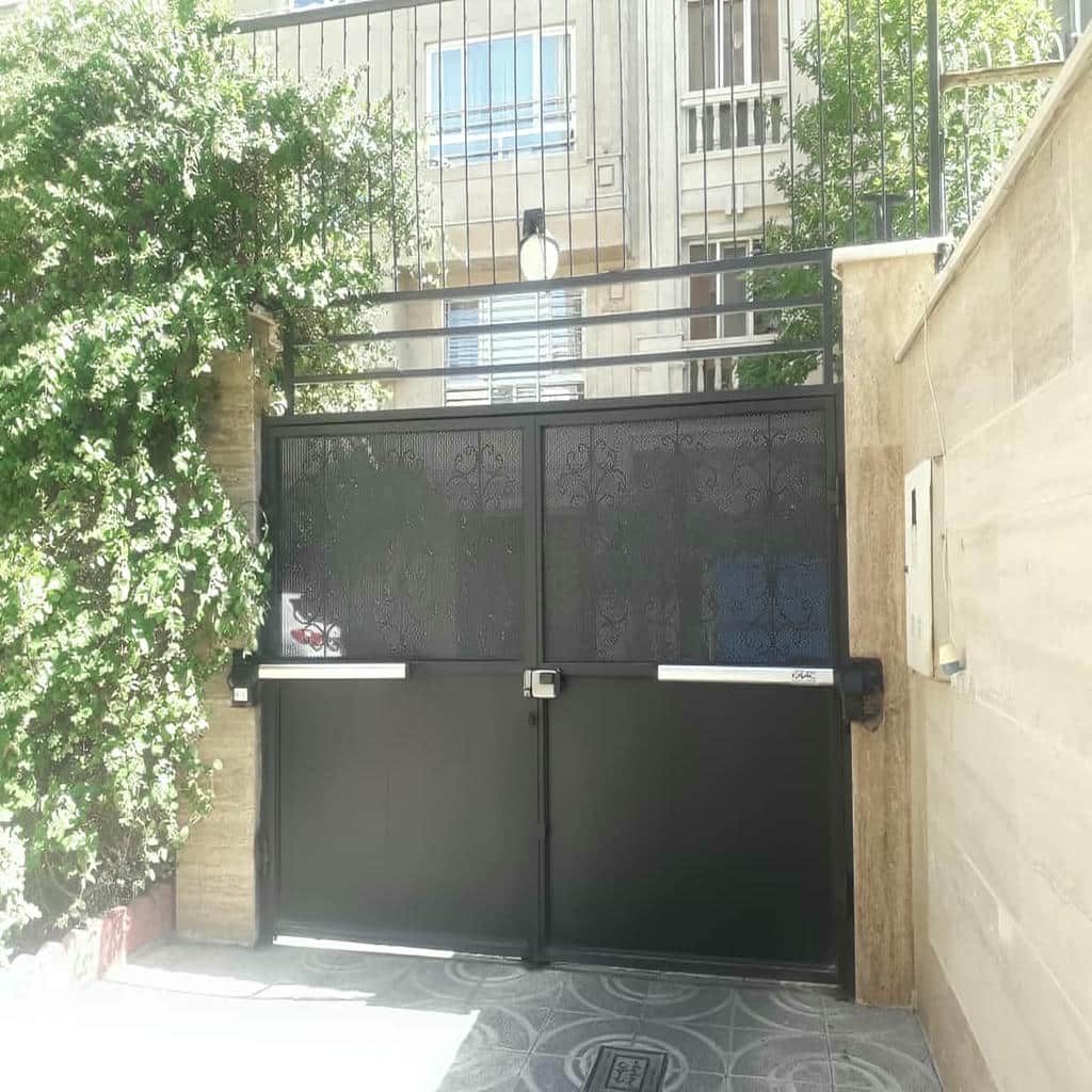 جک درب پارکینگ برقی در سیرجان