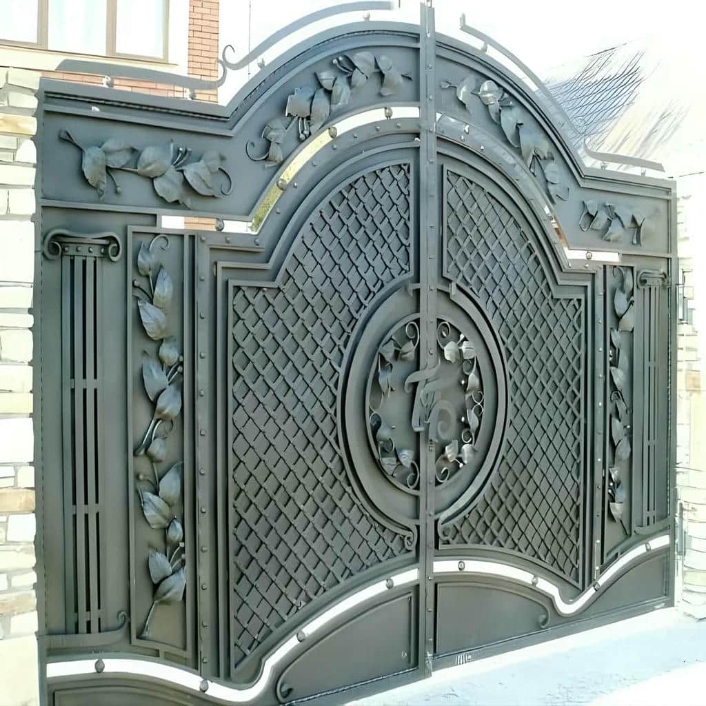 خرید درب فرفورژه حیاط ویلایی کلاسیک در بابل