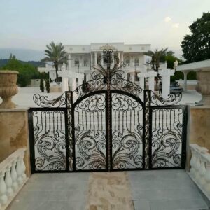 درب فرفورژه حیاط ویلایی در آمل