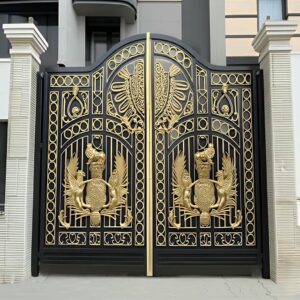 درب فرفورژه حیاط ویلایی در شهرکرد