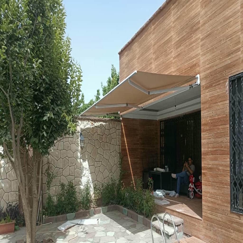 سایبان برقی با سنسور باد و باران برای فضای باز
