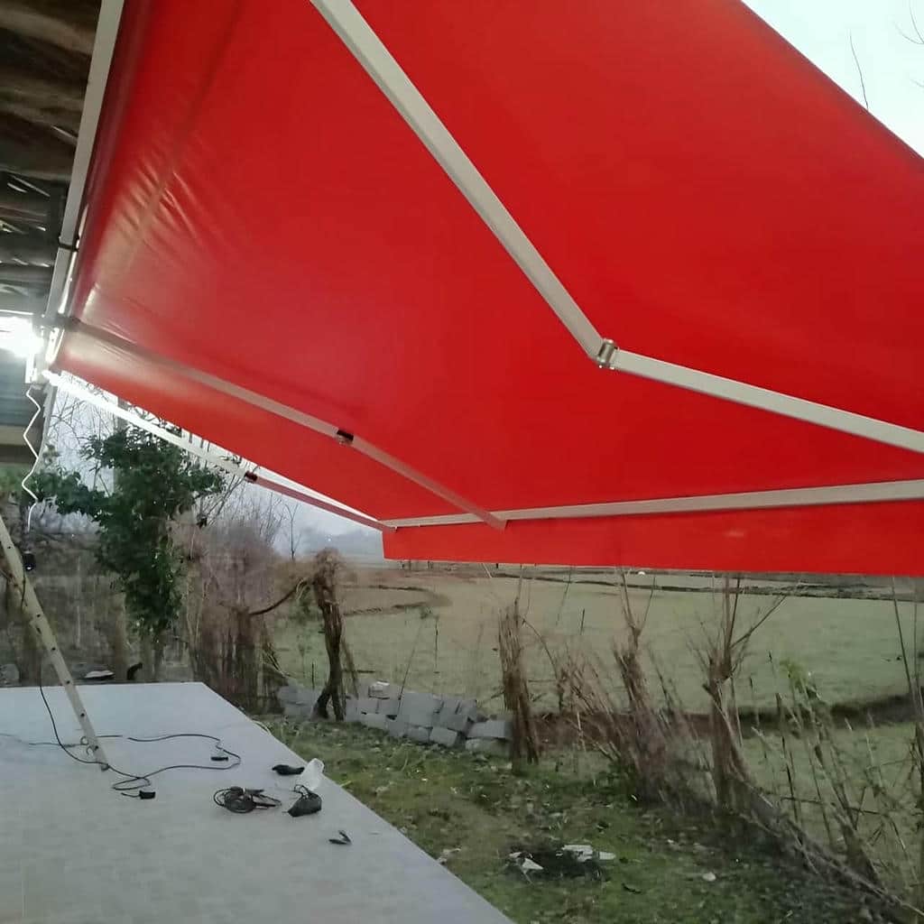 سایبان برقی با رنگ مناسب و سازگار با نما