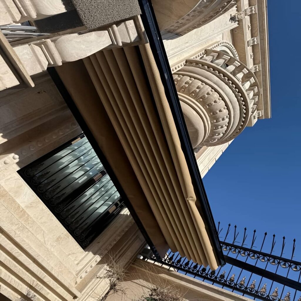 نصب سقف متحرک برقی در روف گاردن نصب سقف متحرک برقی در روف گاردن