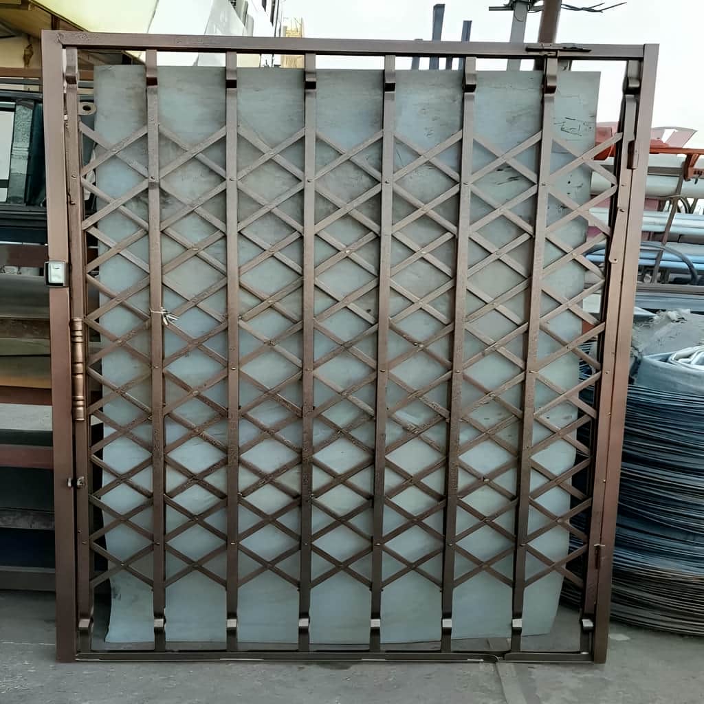 اجرای درب آکاردئونی پنج گل دوبل با چرخ بلبرینگی