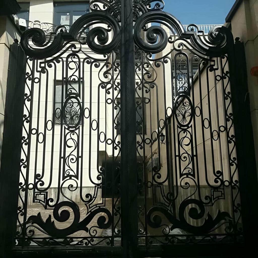 خرید درب پارکینگ سنگین شاسی دوبل با طراحی فنی متناسب