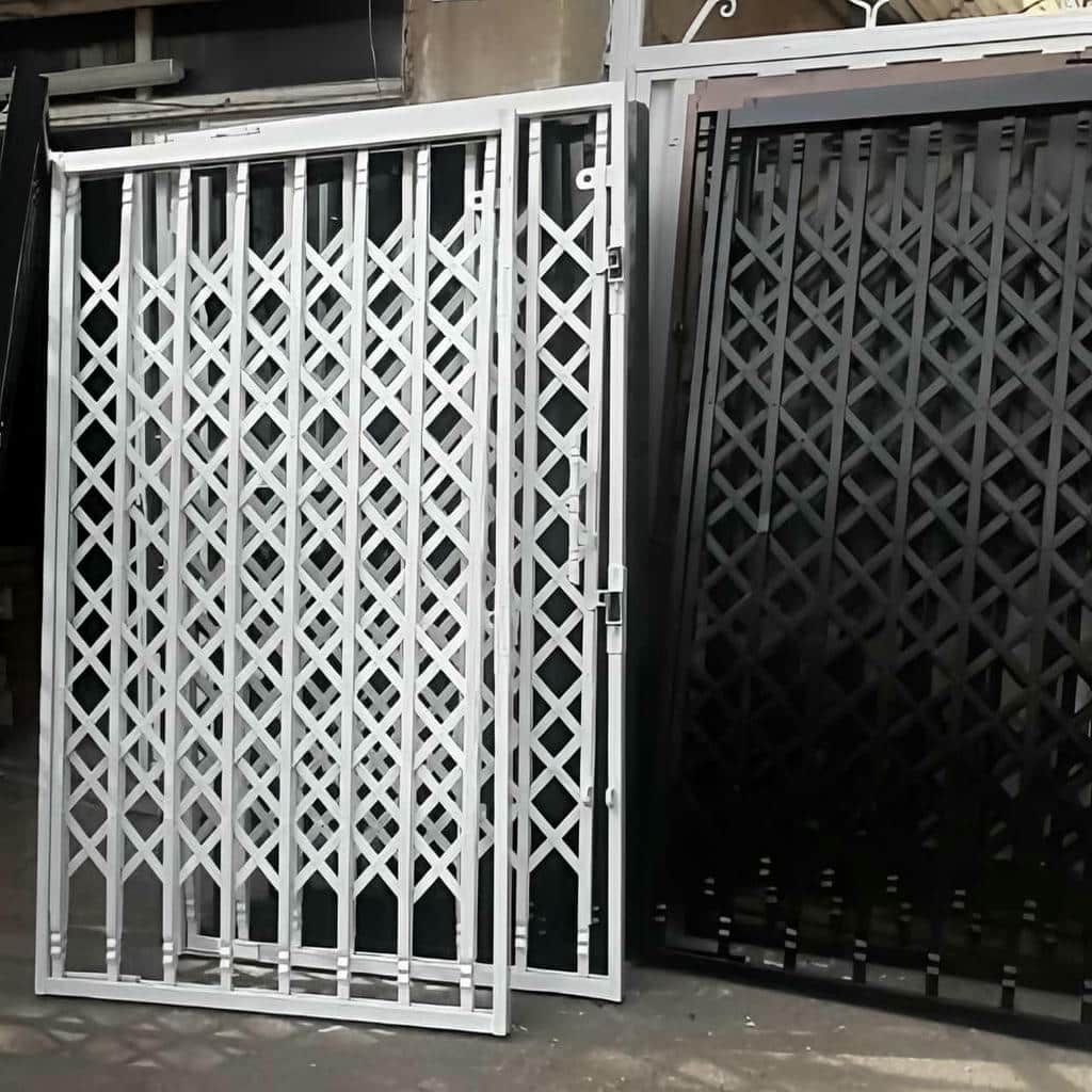 نصب حفاظ آکاردئونی لوزی تسمه پهن با ریل تراز